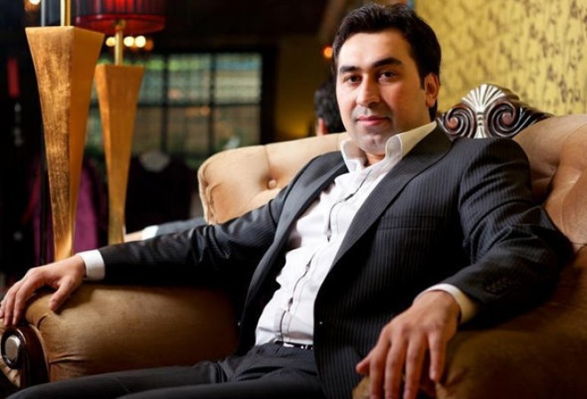 Müğənni Elton çirkin əməl sahiblərini möhkəm qınayıb