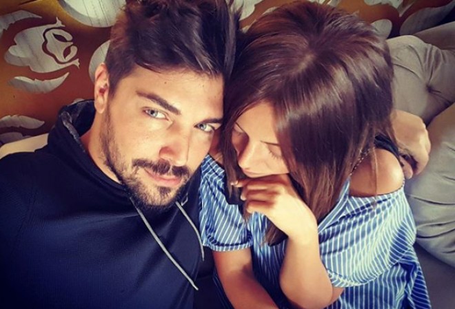 ​Ayanın türk dizayneri ilə səmimi fotosu&nbsp;