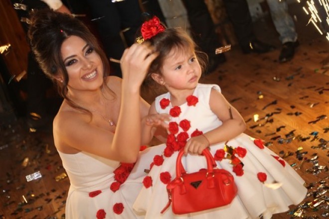 Ayan: "Xeyrin özünə qalsın, təki ziyan vurma"&nbsp;