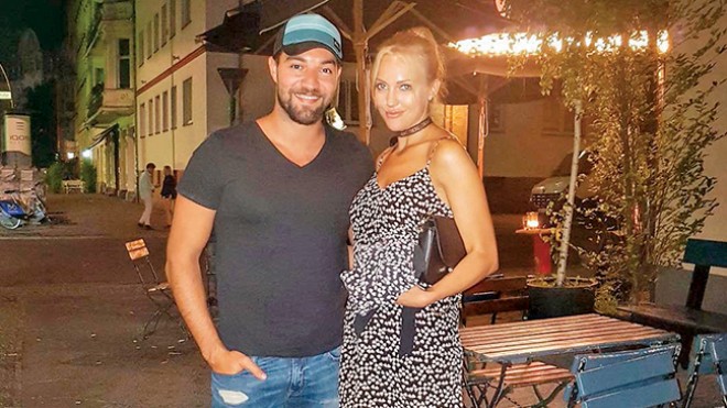 Məryəm Uzerli&nbsp;ərə gedir