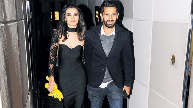 Sevgilisindən aktrisaya doğum günü sürprizi