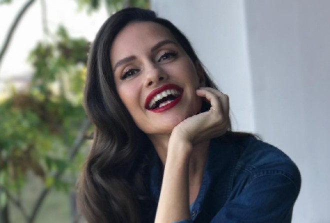 Aktrisanın yeni kolleksiyası - videolar