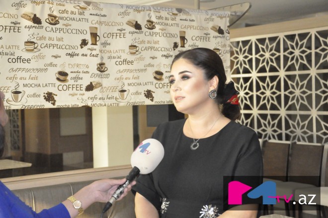 Elnarədən eksklüziv açıqlama: “Kimin gözəl bədəni var...” – foto 