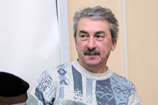 "Bəxt üzüyü"nün aktyoru işlədiyi teatrdan çıxarılıb&nbsp;