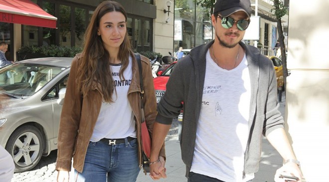 Müğənni onunla görüntüləndi