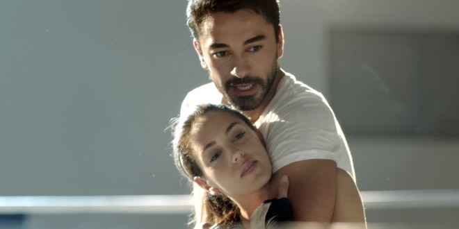 Evlilik təklifini qəbul etdi