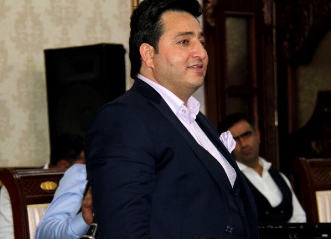 Elçin Hüseynovdan “qəmli notlar” - video