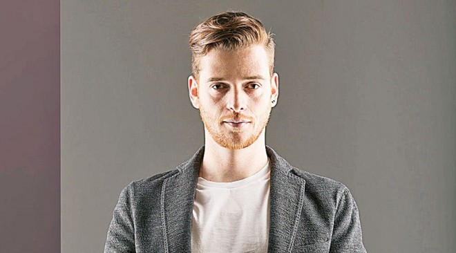 Adriananın sevgilisi ssenari yazır