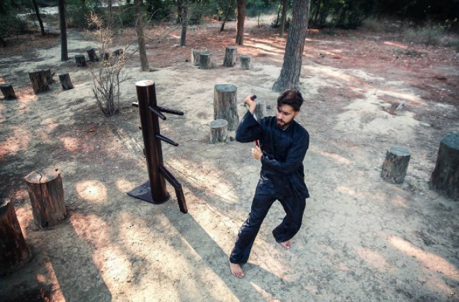 Müğənnidən fəlsəfi fikir: "Həyat ölümə uzanan oyundur"