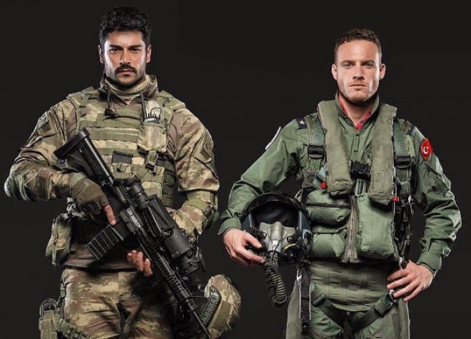 Burak Özçivitin topuğu qırılıb