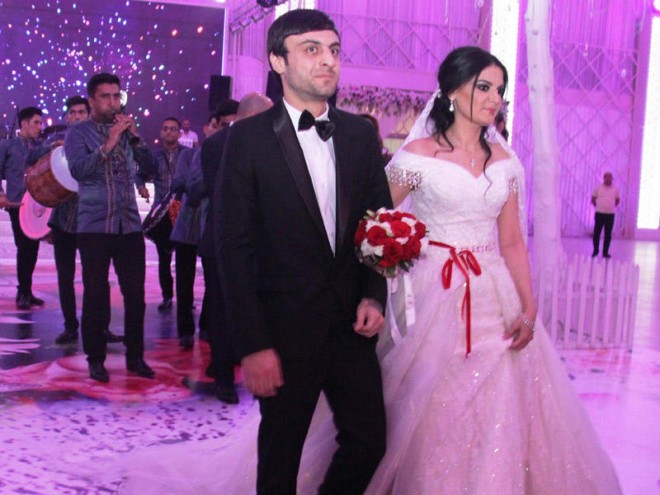 Natavanın əri ilə pozitiv fotoları