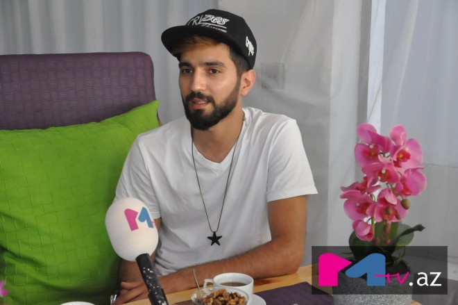 Əhməddən yenilik gəlir - foto