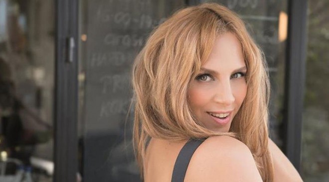 Türk müğənni qocalmamağın sirrini açdı