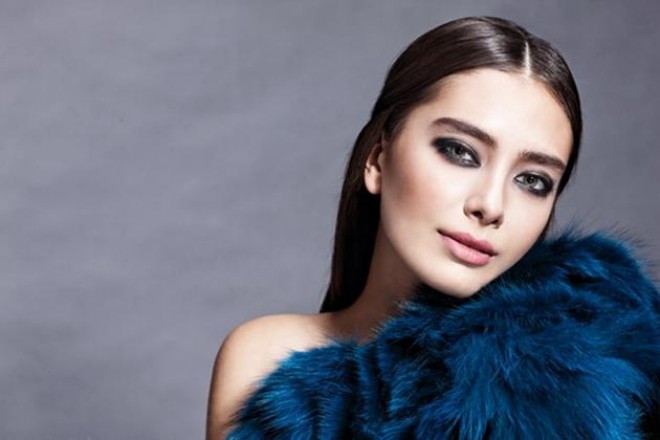 Neslihan Atagül Bakıya gələcək