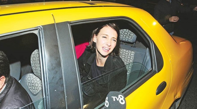 Həyat yoldaşı və aktrisa ayrı-ayrı məkanlarda əyləndilər