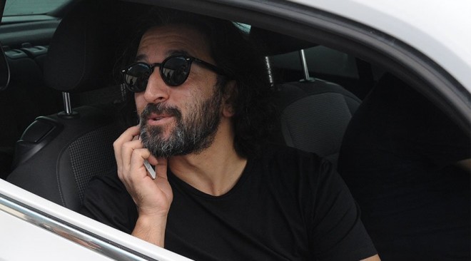 Yeni ata olan ifaçı: “Evdə uşaqlar gözləyir”