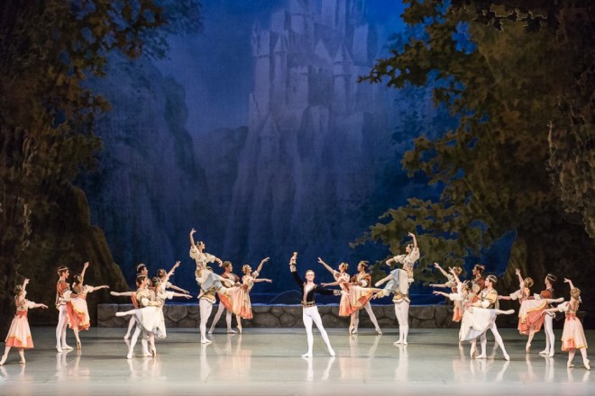 “Qu gölü” baleti Vladivostokda