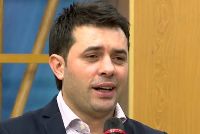 "Qısqanclıq ailəmi dağıtdı"- müğənni Rəvan Qarayev