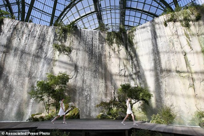 “Chanel” brendinin qeyri-adi dəfiləsi - foto&nbsp;