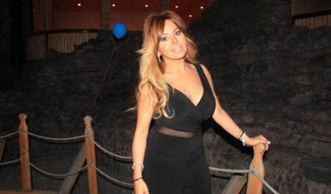 Mətanət həmkarlarını "döymək" həvəsinə düşüb