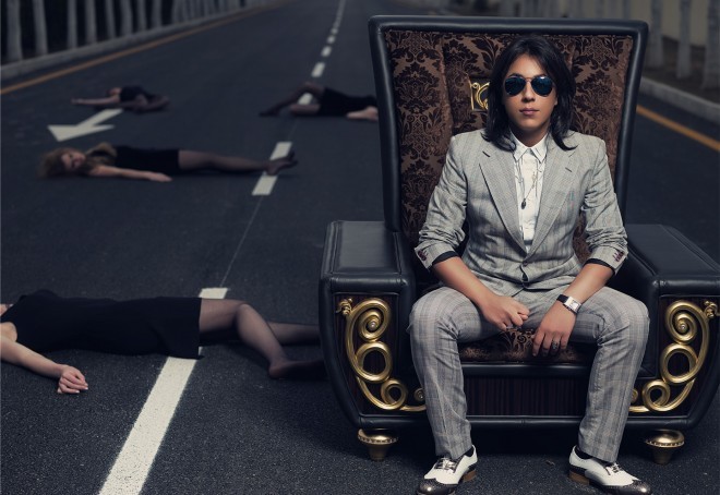 Stilist Anar Ağakişiyev hovuzda - fotolar