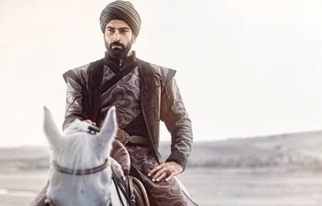 Kənan İmirzalıoğlu rejissorla mübahisə etdi