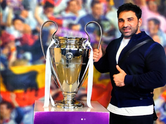 Kamil Zeynallı “Qarabağ” şüarını "Santiyaqo Bernabeo"da səsləndirdi - video