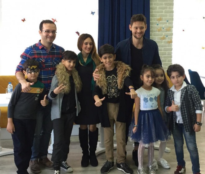 Eldar: “Körpələrimizi daşürəkli yox, müdrik böyütməliyik”