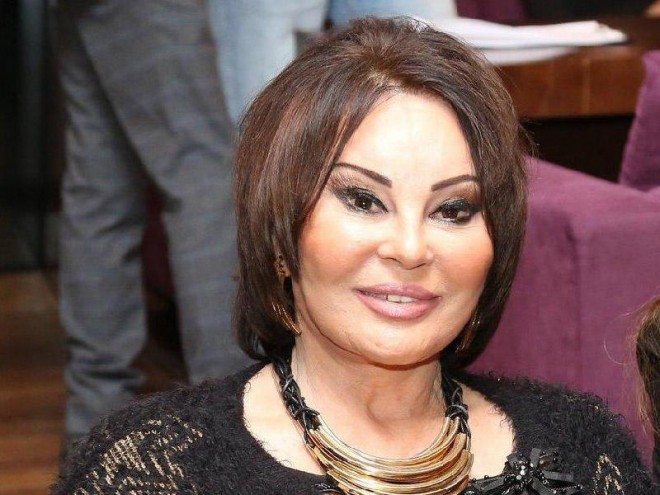 Xalq Artisti kollektivi ilə rəqs etdi - video