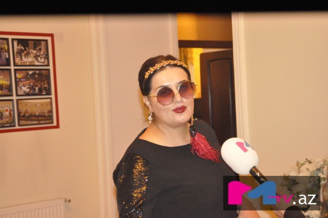 Elza sifarişli şeir yazdıranlara od püskürdü – MUZ TV Azərbaycan-a eksklüziv 