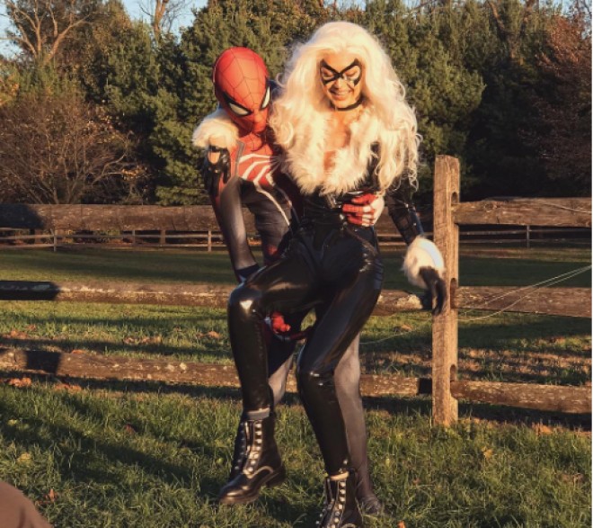 Onlar&nbsp;“Hörümçək adam”&nbsp;&nbsp;və&nbsp;&nbsp;“Qara pişik” oldular