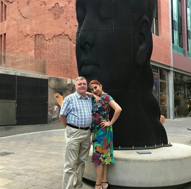 Fidan Hacıyevanın ingilis Filip ilə rəqsi - video