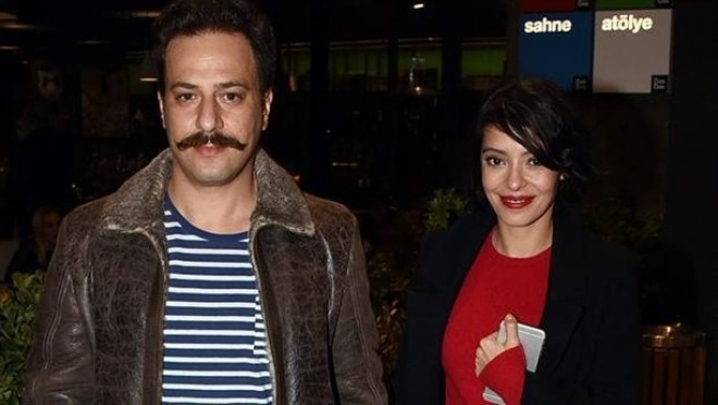 Sevgililər birgə film izlədi