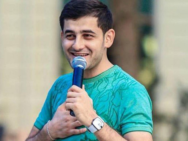 Yaşar Xalq artistlərinin nəyinə dəyər verir?