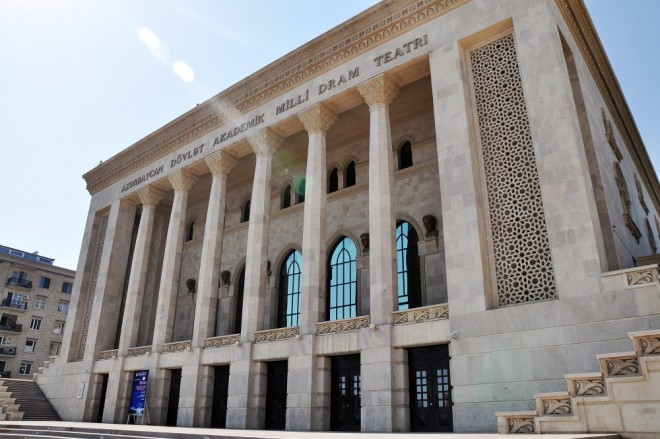 Milli Dram Teatrının dekabr repertuarı açıqlandı