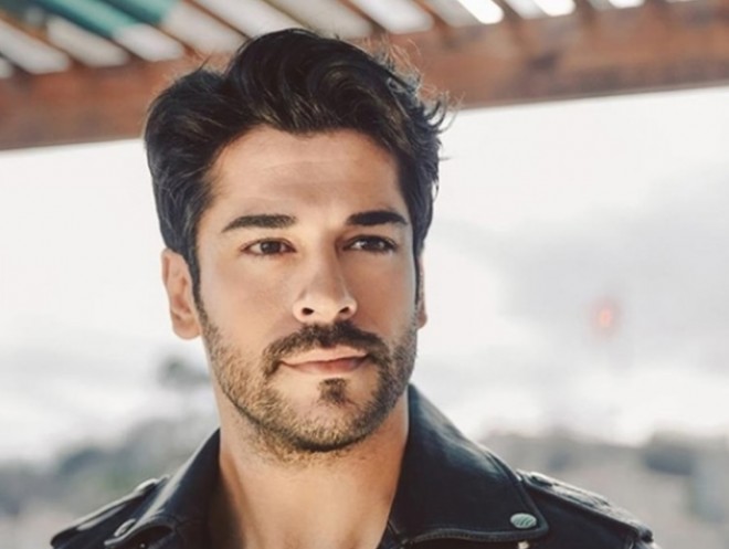 Burak reklamdan sərvət qazanacaq