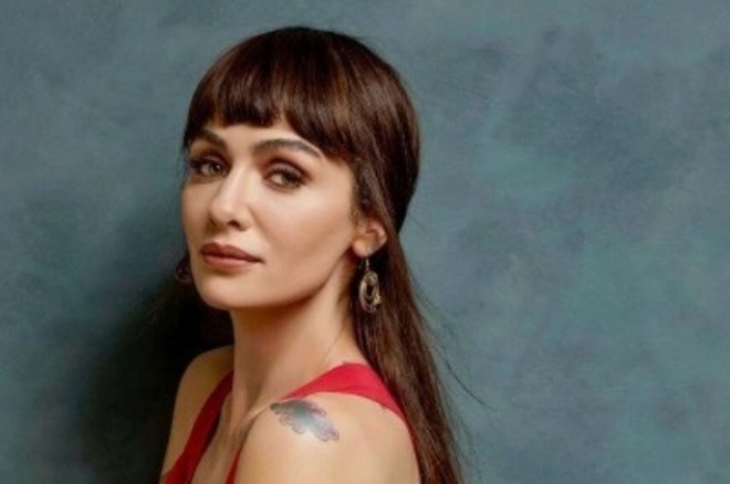 “Nazlı qadın deyiləm” - Birce Akalay