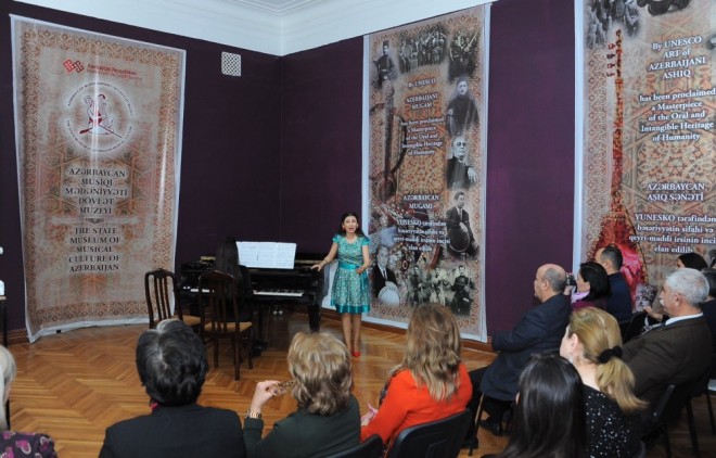 Tofiq Quliyevin mahnıları səsləndi