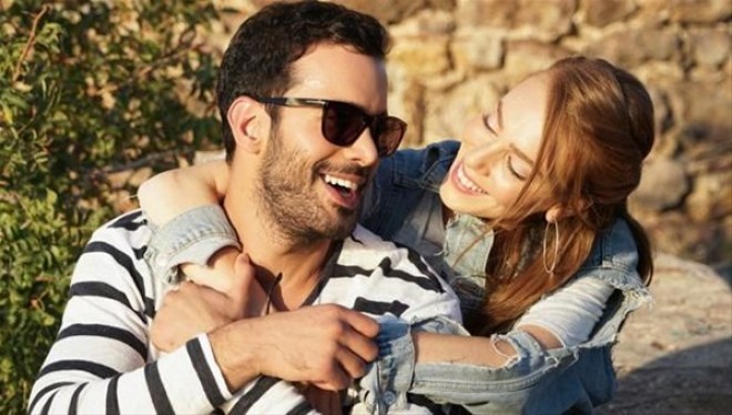 Aktrisanın sevgilisini qəzəbləndirən səhnə