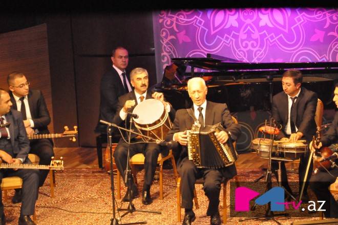 "Sol əllə qarmon ifa edən yeganə sənətkar - Zakir Mirzəyevin yaradıcılıq gecəsi - foto