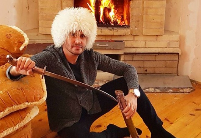 Nadir Nabranı hər yerdən üstün tutdu - foto