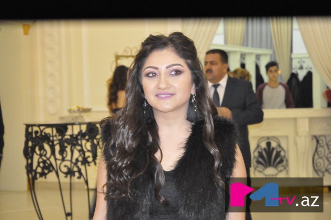 Zümrüd qara libası ilə seçildi&nbsp;- foto