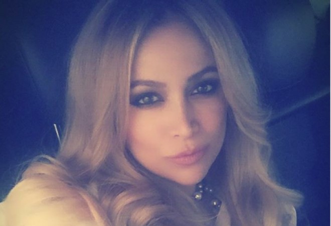 Nigar saçının rəngini belə gizlətdi