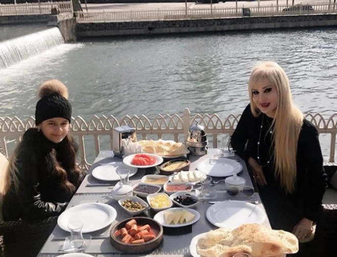 Xalq Artısti qızı ilə yenidən istirahətdə&nbsp;