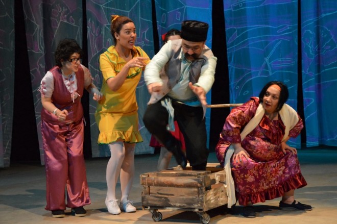 Teatrın həftəsonu repertuarı