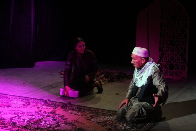 İrəvan Teatrı bölgələrə gedir