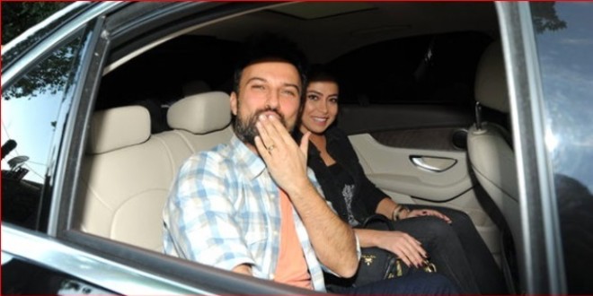 Tarkan Türkiyəni tərk etdi - foto