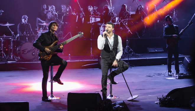 Eminin Bakı konsertində evlilik təklifi - video