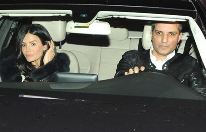 Rafet El Roman qadınla restoranda - foto