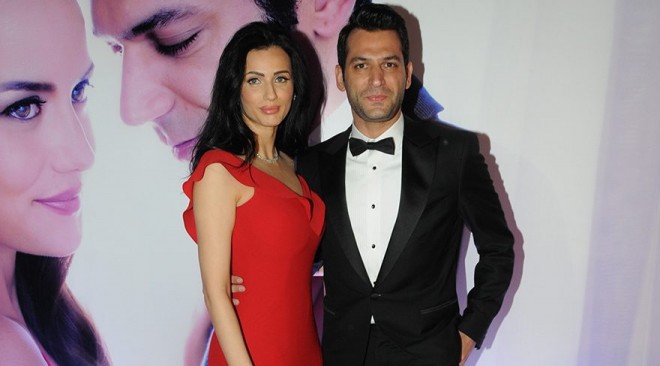 Aktyor xanımının gizli hamiləliyi - foto